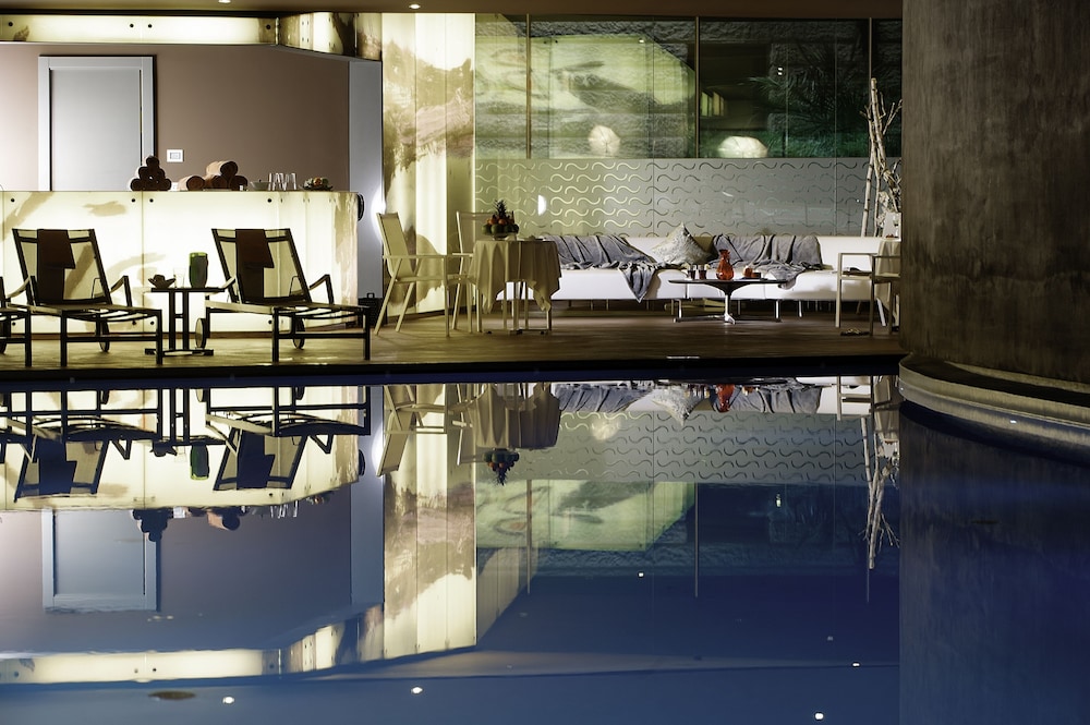 Lido Palace - The Leading Hotels of the World — Swimming pool in Riva del Garda, Trentino-Alto Adige