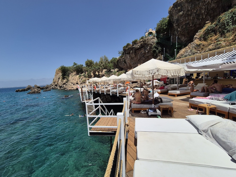 Lucky Monkey Hotel — Beach in Antalya