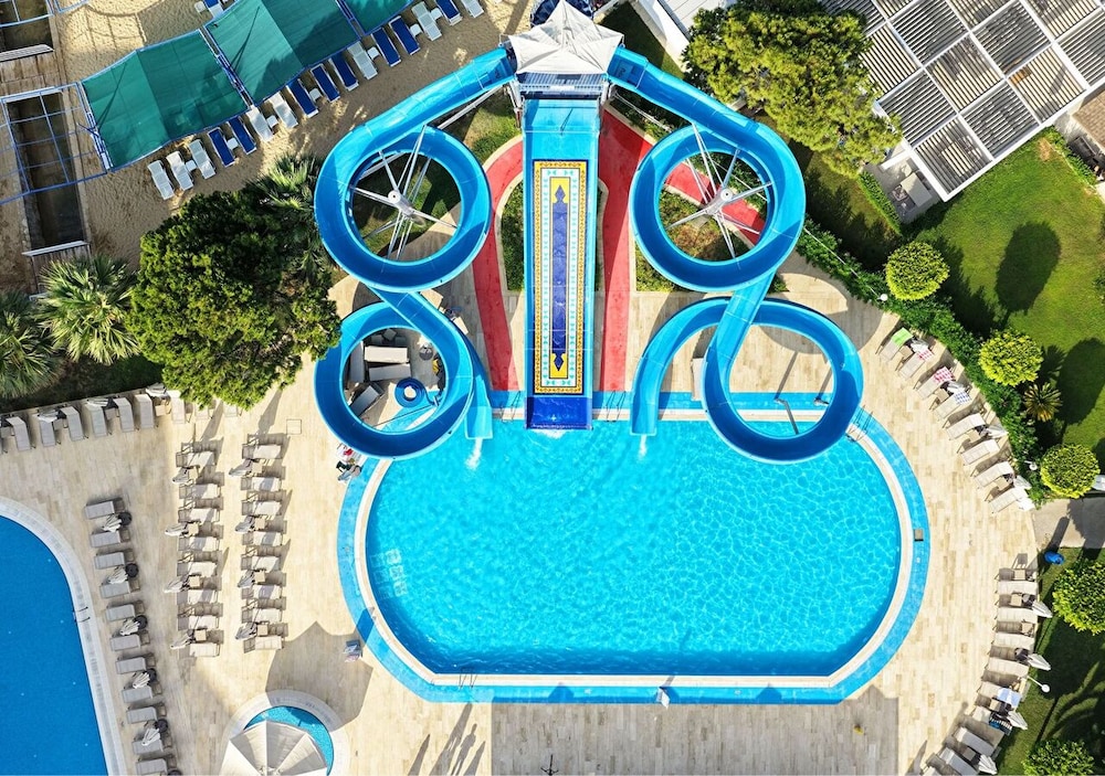 Özkaymak Select Hotel - Ultra All Inclusive — Attractions for children in Avsallar