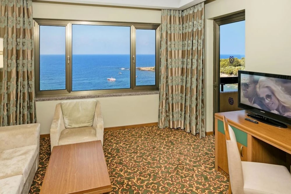 Özkaymak Select Hotel - Ultra All Inclusive — Hotel rooms in Avsallar