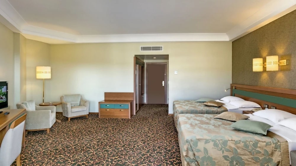 Özkaymak Select Hotel - Ultra All Inclusive — Hotel rooms in Avsallar