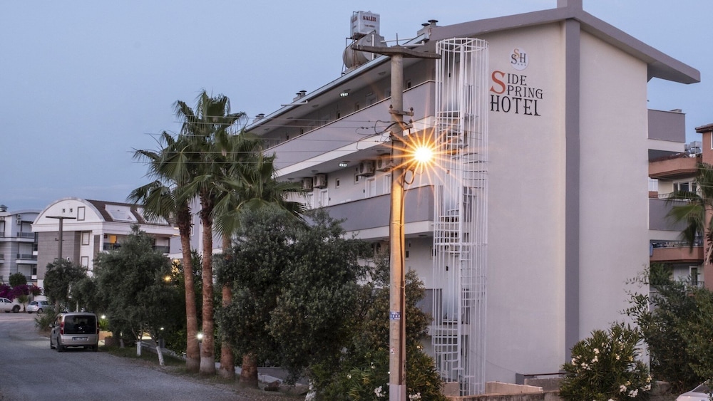 Side Spring Hotel — Hotel building in Side