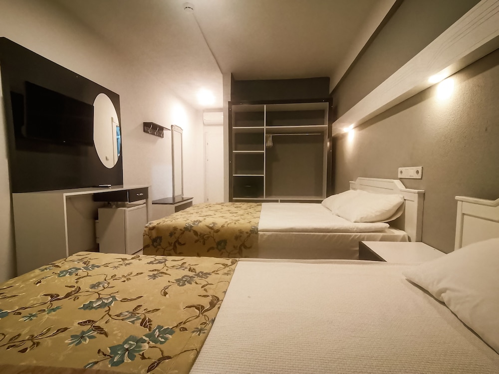 Side Spring Hotel — Hotel rooms in Side