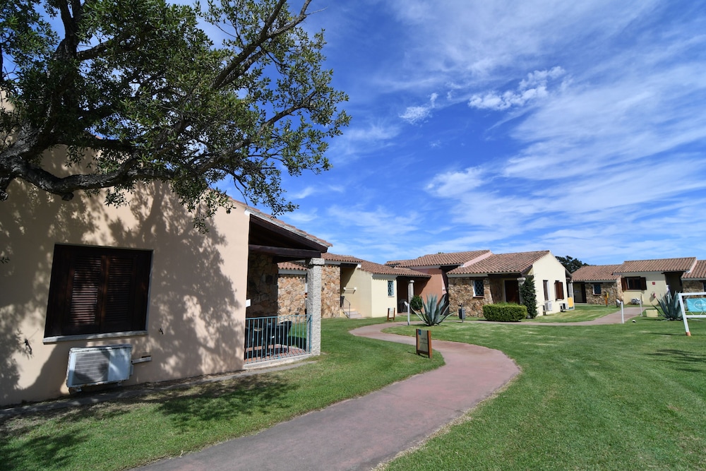 Li Suari Club Village — Hotel building in San Teodoro, Sardinia