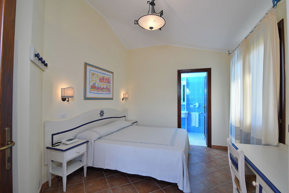 Li Suari Club Village — Hotel rooms in San Teodoro, Sardinia