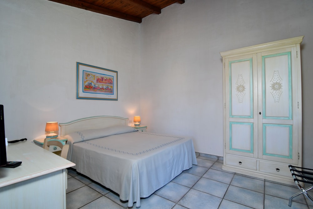 Li Suari Club Village — Hotel rooms in San Teodoro, Sardinia