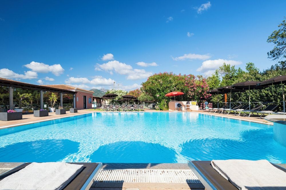 Li Suari Club Village