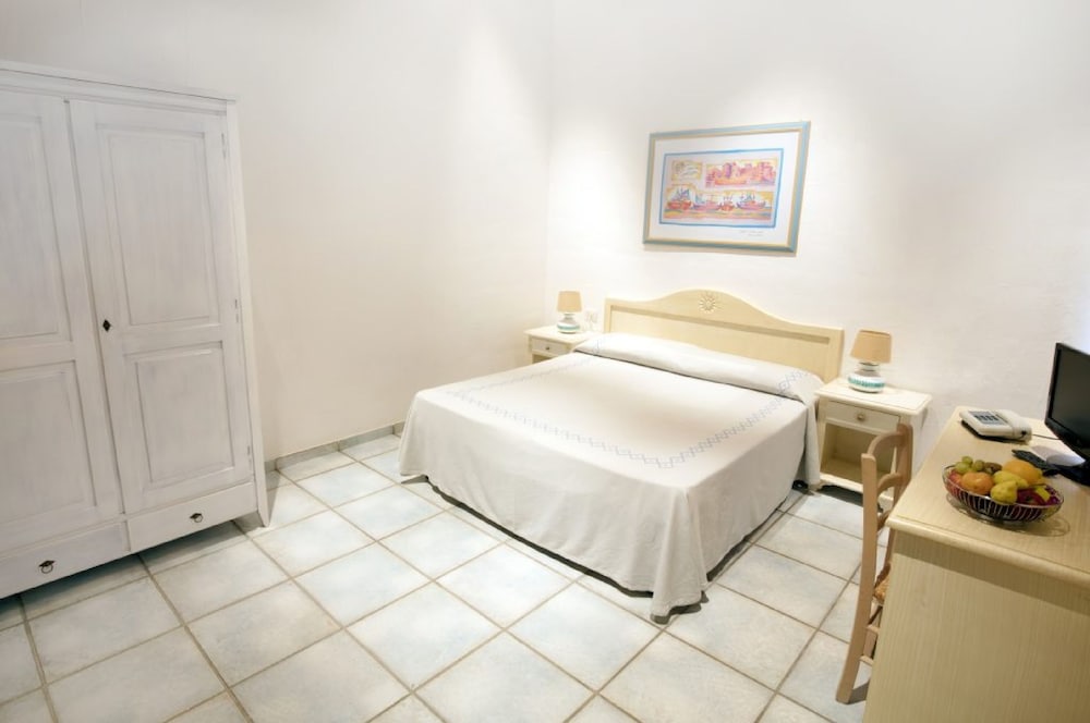 Li Suari Club Village — Hotel rooms in San Teodoro, Sardinia