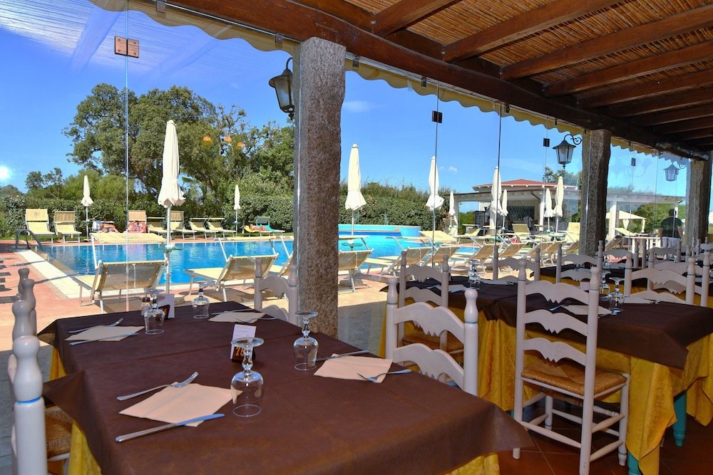 Li Suari Club Village — Restaurant & bars in San Teodoro, Sardinia
