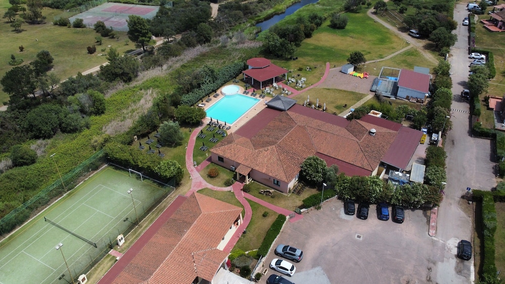 Li Suari Club Village — Hotel building in San Teodoro, Sardinia