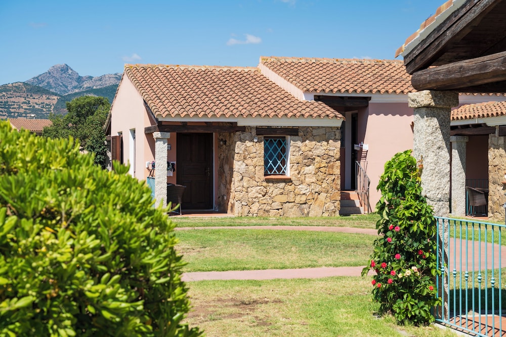 Li Suari Club Village — Hotel building in San Teodoro, Sardinia