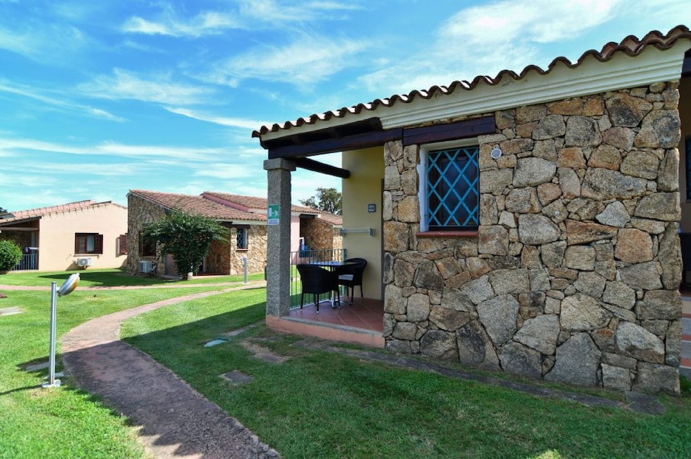 Li Suari Club Village — Hotel building in San Teodoro, Sardinia