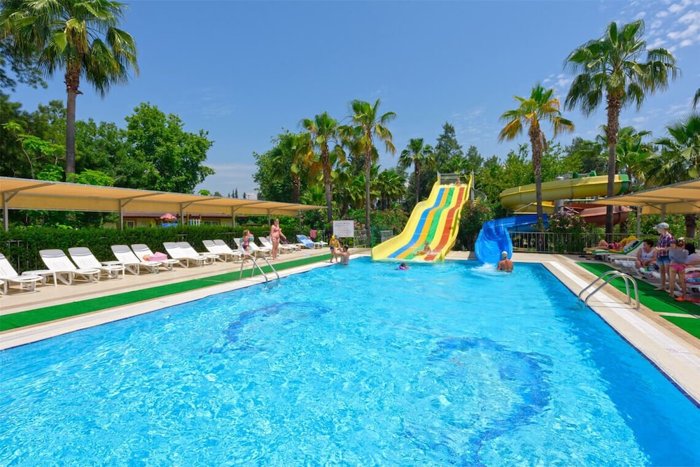 Club Sidelya Hotel — Swimming pool in Side