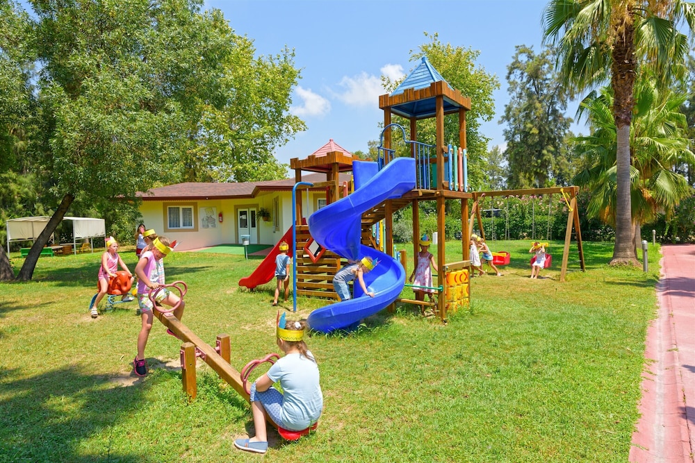 Club Sidelya Hotel — Attractions for children in Side