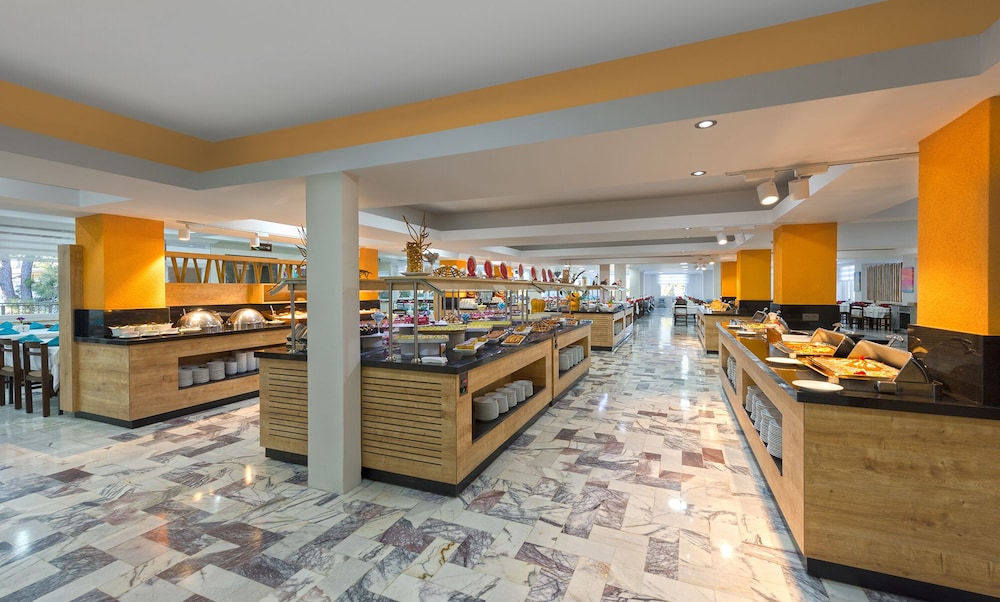 Club Sidelya Hotel — Restaurant & bars in Side
