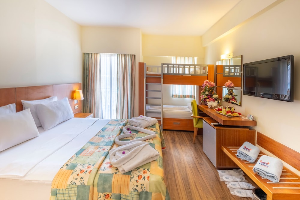 Viking Park Hotel — Hotel rooms in Kemer