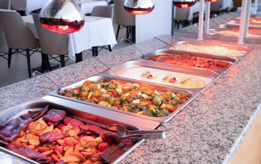 Viking Park Hotel — Restaurant & bars in Kemer