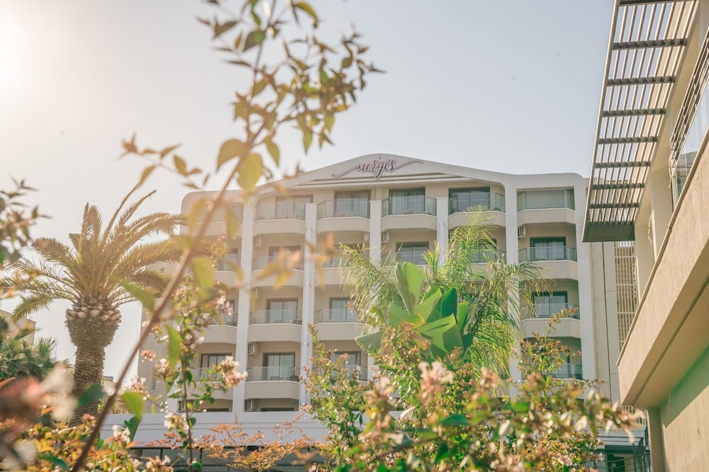 Premier Nergis Beach — Hotel building in Marmaris, Mugla