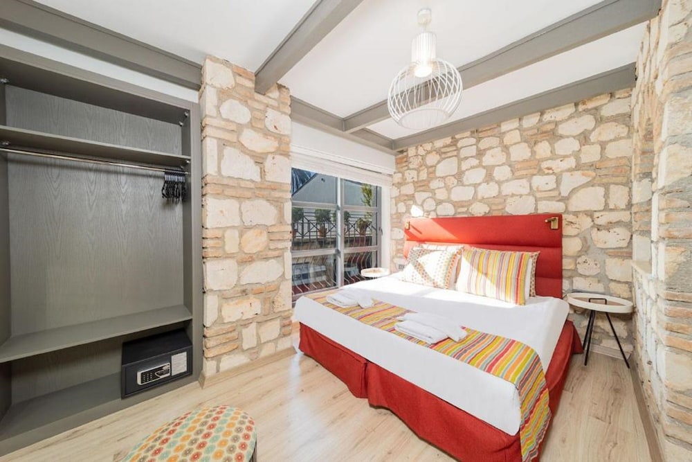 Alp Pasa Fiore Garden Suites - Special Class — Hotel rooms in Antalya