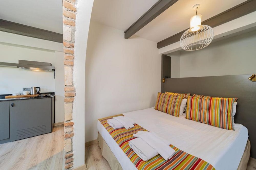 Alp Pasa Fiore Garden Suites - Special Class — Hotel rooms in Antalya