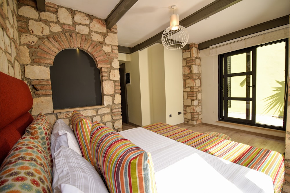 Alp Pasa Fiore Garden Suites - Special Class — Hotel rooms in Antalya
