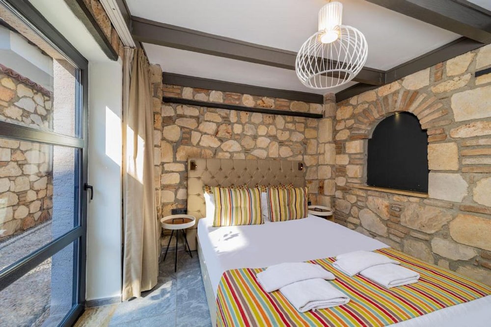 Alp Pasa Fiore Garden Suites - Special Class — Hotel rooms in Antalya
