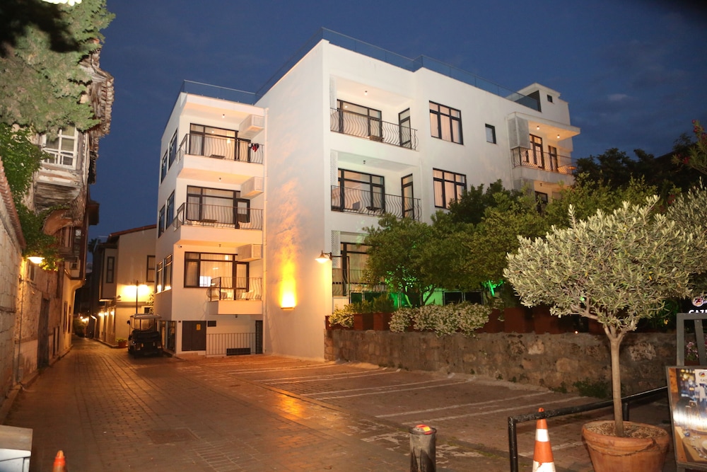 Alp Pasa Fiore Garden Suites - Special Class — Main photo in Antalya