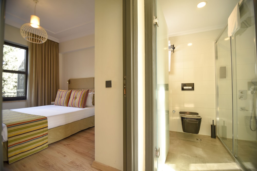 Alp Pasa Fiore Garden Suites - Special Class — Hotel rooms in Antalya