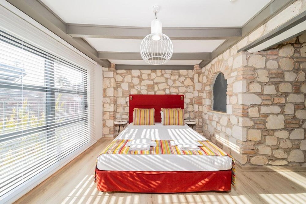 Alp Pasa Fiore Garden Suites - Special Class — Hotel rooms in Antalya
