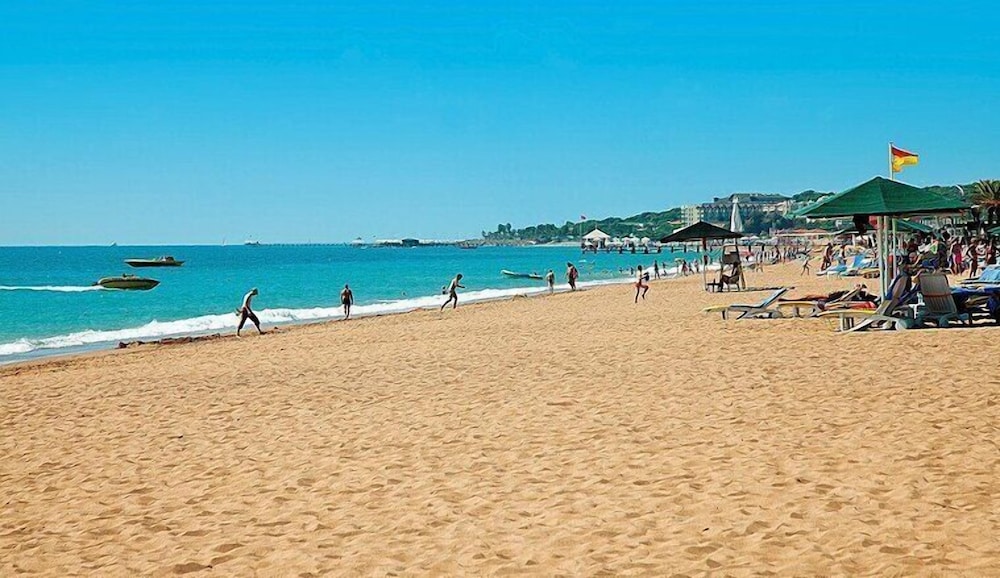 Akayda Butik Hotel — Beach in Side