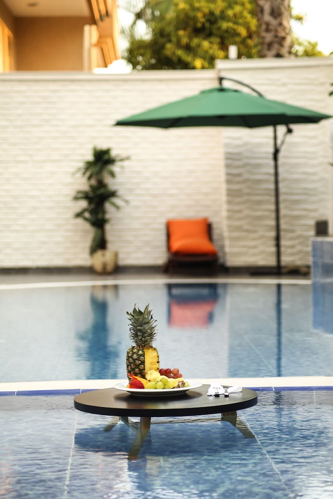 Akayda Butik Hotel — Swimming pool in Side