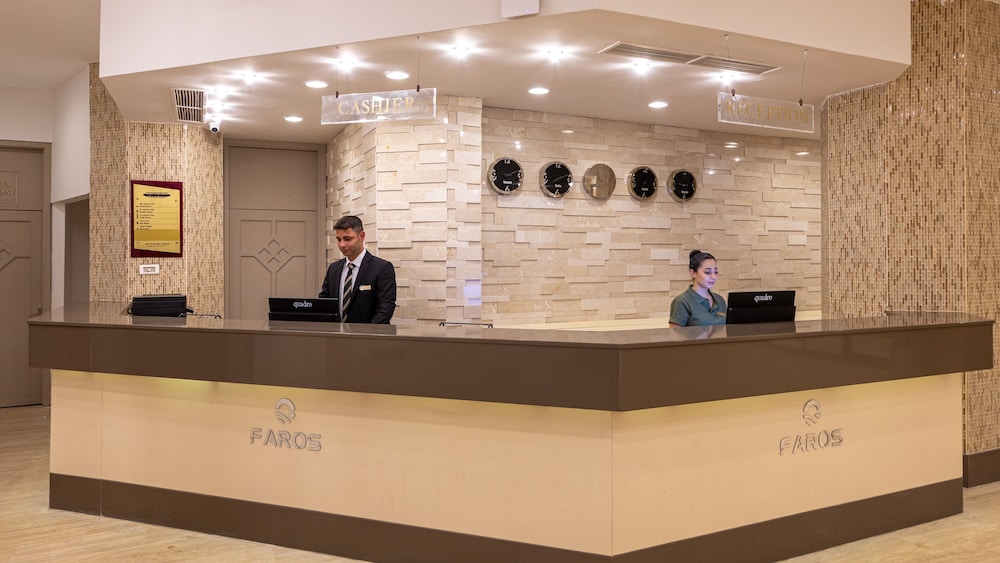 Faros Premium Beach Hotel — Hotel building in İçmeler, Mugla