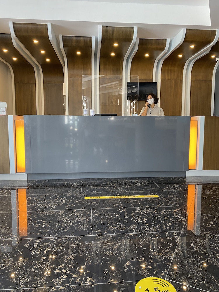 Sette Serenity Hotel - Adults Only — Hotel building in Alanya