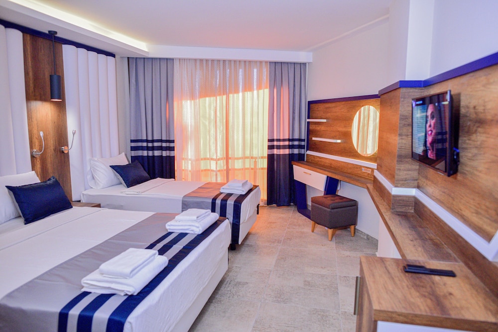 Sette Serenity Hotel - Adults Only — Hotel rooms in Alanya