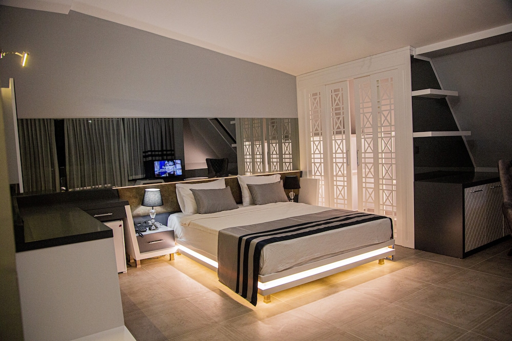 Sette Serenity Hotel - Adults Only — Hotel rooms in Alanya