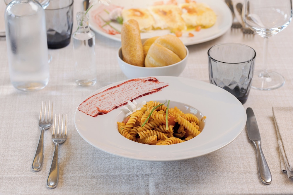 Hotel La Fiorita — Restaurant & bars in Limone sul Garda, Lombardy