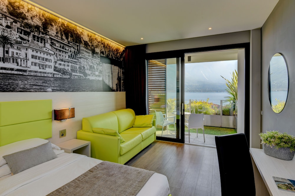 Hotel La Fiorita — Hotel rooms in Limone sul Garda, Lombardy
