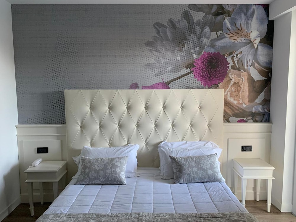 Park Hotel Cellini — Hotel rooms in Jesolo, Veneto