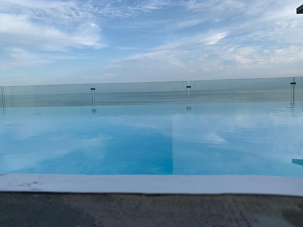 Park Hotel Cellini — Swimming pool in Jesolo, Veneto