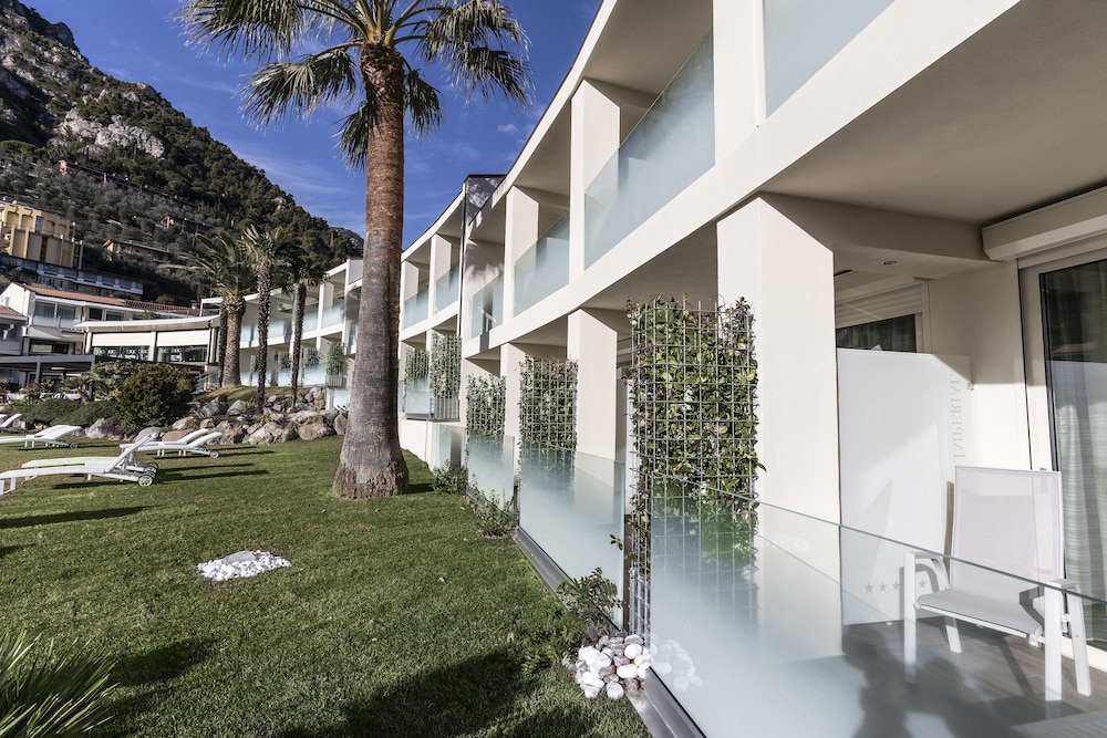 Park Hotel Imperial Centro Tao Natural Medical Spa — Hotel building in Limone sul Garda, Lombardy