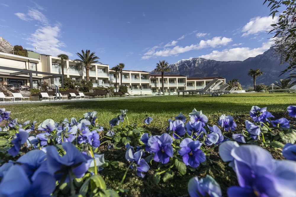 Park Hotel Imperial Centro Tao Natural Medical Spa — Hotel building in Limone sul Garda, Lombardy