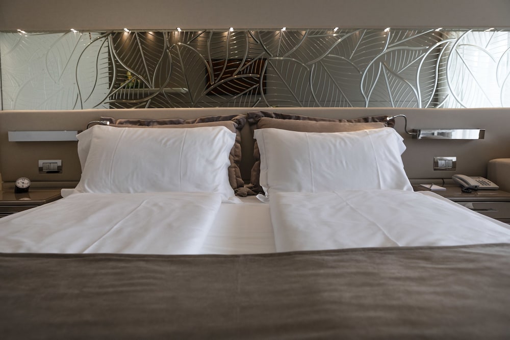 Park Hotel Imperial Centro Tao Natural Medical Spa — Hotel rooms in Limone sul Garda, Lombardy