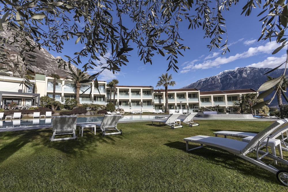 Park Hotel Imperial Centro Tao Natural Medical Spa — Hotel building in Limone sul Garda, Lombardy