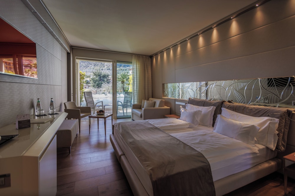 Park Hotel Imperial Centro Tao Natural Medical Spa — Hotel rooms in Limone sul Garda, Lombardy