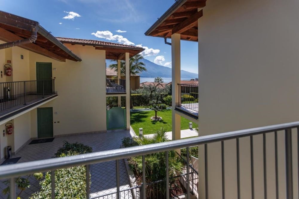 Park Hotel Imperial Centro Tao Natural Medical Spa — Hotel building in Limone sul Garda, Lombardy