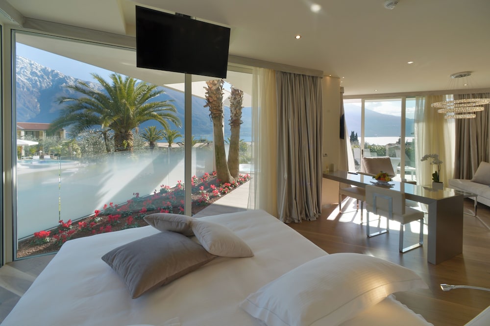 Park Hotel Imperial Centro Tao Natural Medical Spa — Hotel rooms in Limone sul Garda, Lombardy