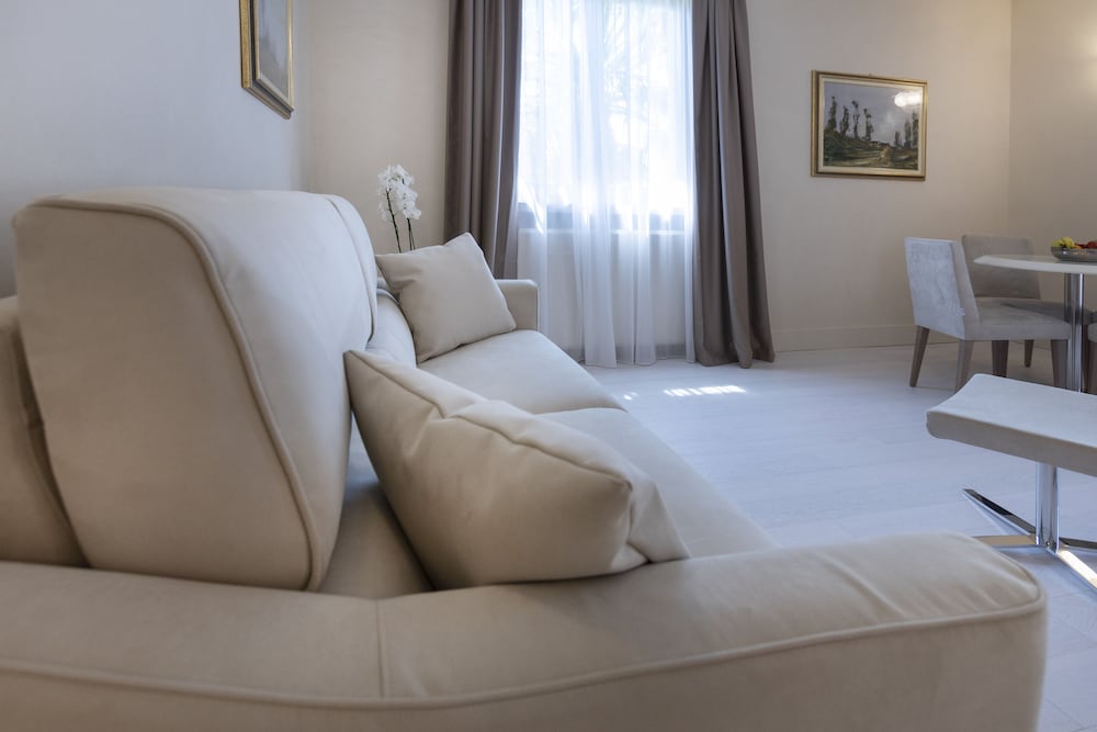 Park Hotel Imperial Centro Tao Natural Medical Spa — Hotel rooms in Limone sul Garda, Lombardy