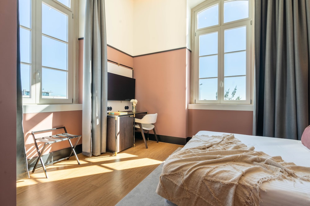 The Editory Riverside Hotel, an Historic Hotel — Hotel rooms in Lisbon, Lisboa