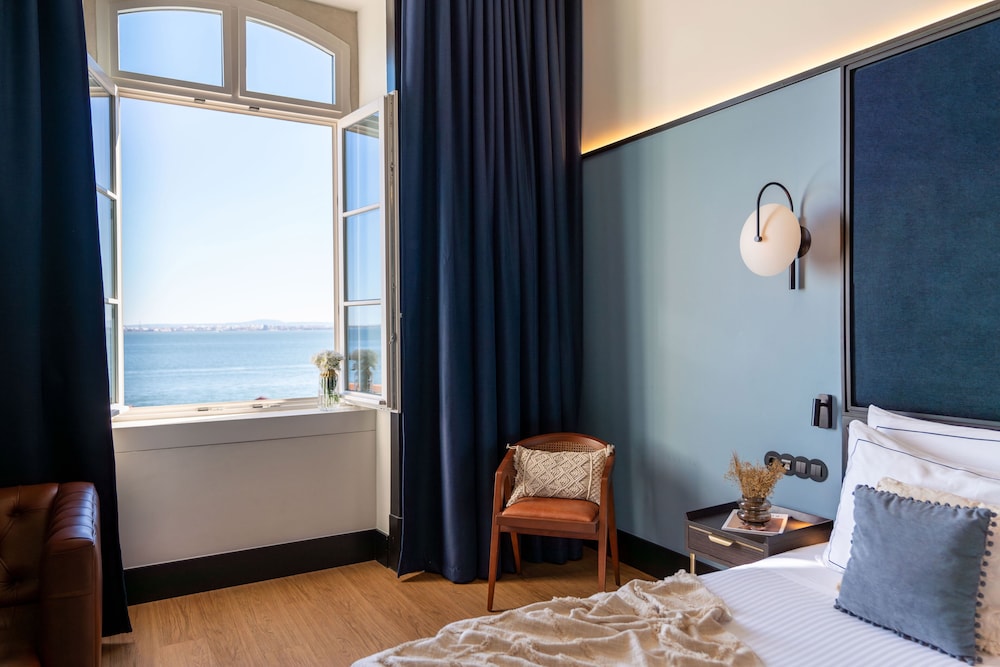 The Editory Riverside Hotel, an Historic Hotel — Hotel rooms in Lisbon, Lisboa