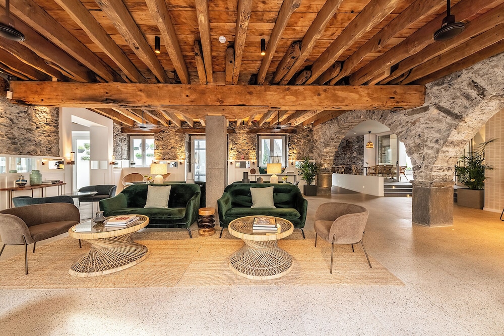 Pestana Fisherman Village — Restaurant & bars in Funchal, Madeira